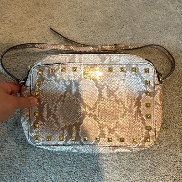 MK Crossbody - Picture 3 of 5